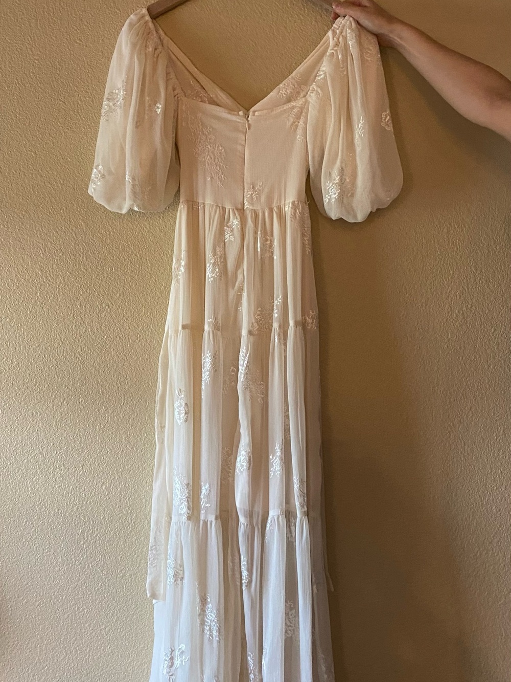 Altar’d State Daniellza Dress - Cream Puff-Sleeve Maxi Dress with Twist Front - Picture 4 of 6